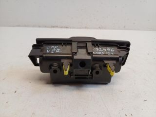 bontott TOYOTA COROLLA VERSO Első Hamutartó