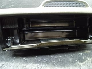 bontott TOYOTA COROLLA VERSO Első Hamutartó