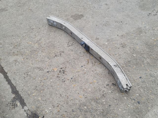 bontott TOYOTA COROLLA VERSO Első Lökhárító Merevítő (Fém)