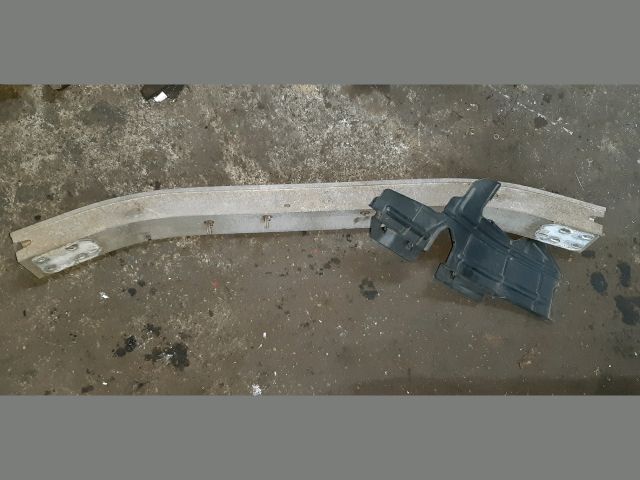 bontott TOYOTA COROLLA VERSO Első Lökhárító Merevítő (Fém)