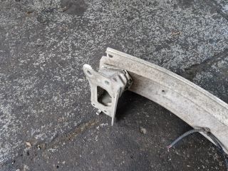 bontott TOYOTA COROLLA VERSO Első Lökhárító Merevítő (Fém)