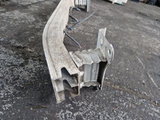 bontott TOYOTA COROLLA VERSO Első Lökhárító Merevítő (Fém)