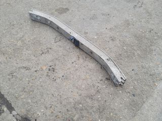 bontott TOYOTA COROLLA VERSO Első Lökhárító Merevítő (Fém)