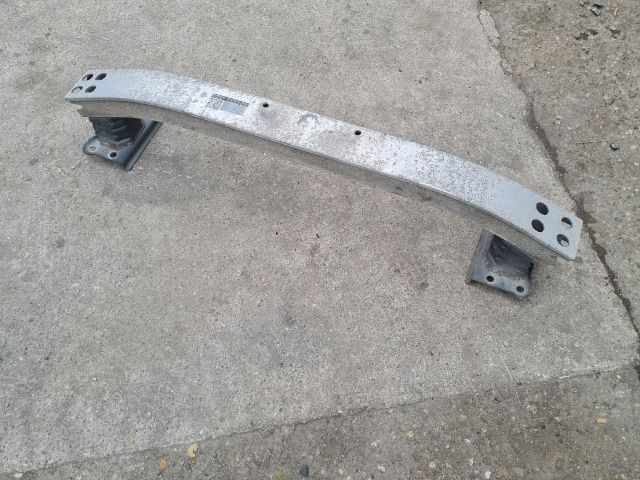 bontott TOYOTA COROLLA VERSO Első Lökhárító Merevítő (Fém)