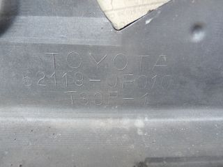 bontott TOYOTA COROLLA VERSO Első Lökhárító (Részeivel)