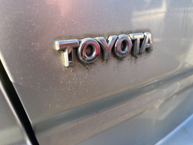 bontott TOYOTA COROLLA VERSO Első Tároló Rekesz Fedél