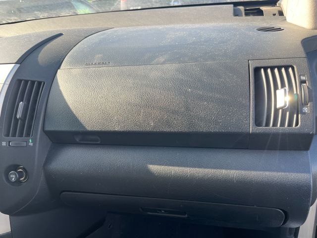 bontott TOYOTA COROLLA VERSO Első Tároló Rekesz Fedél