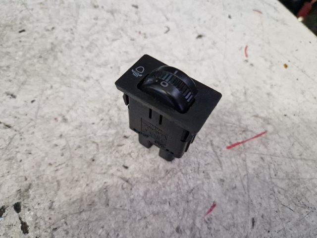 bontott TOYOTA COROLLA VERSO Fényszórómagasság Állító Kapcsoló