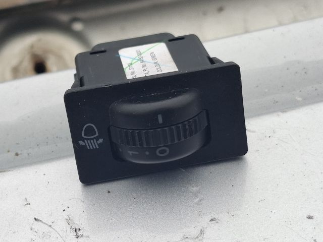 bontott TOYOTA COROLLA VERSO Fényszórómagasság Állító Kapcsoló