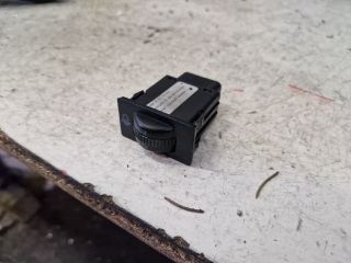 bontott TOYOTA COROLLA VERSO Fényszórómagasság Állító Kapcsoló