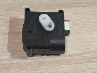 bontott TOYOTA COROLLA VERSO Fűtés Állító Motor