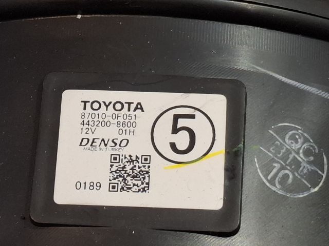 bontott TOYOTA COROLLA VERSO Fűtés Box