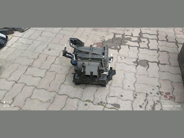 bontott TOYOTA COROLLA VERSO Fűtés Box