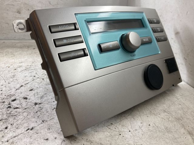 bontott TOYOTA COROLLA VERSO Fűtéskapcsoló (digit klímás)