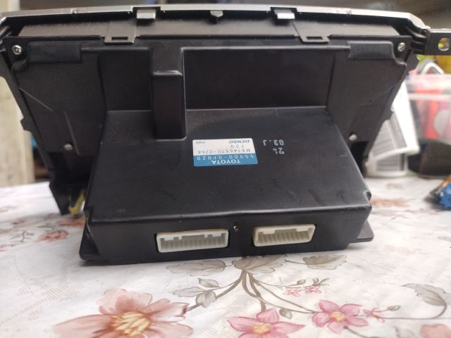 bontott TOYOTA COROLLA VERSO Fűtéskapcsoló (digit klímás)