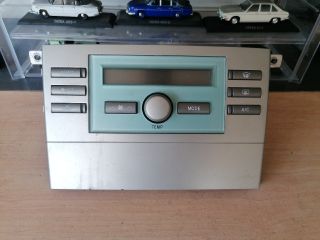 bontott TOYOTA COROLLA VERSO Fűtéskapcsoló (digit klímás)