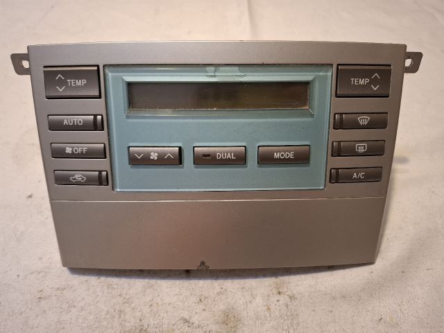 bontott TOYOTA COROLLA VERSO Fűtéskapcsoló (digit klímás)