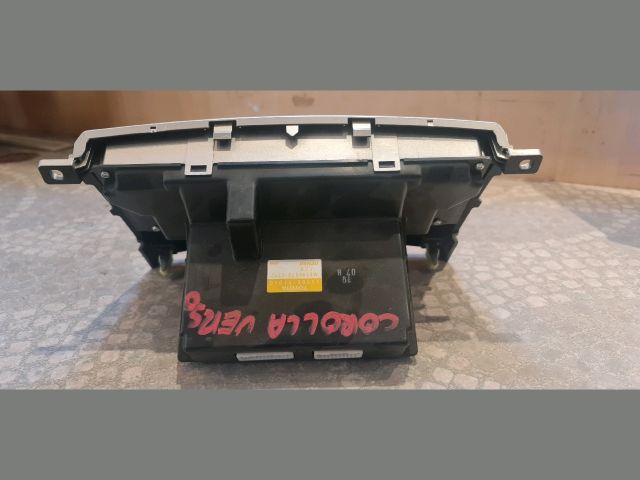 bontott TOYOTA COROLLA VERSO Fűtéskapcsoló (digit klímás)