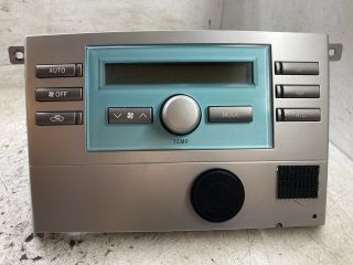 bontott TOYOTA COROLLA VERSO Fűtéskapcsoló (digit klímás)