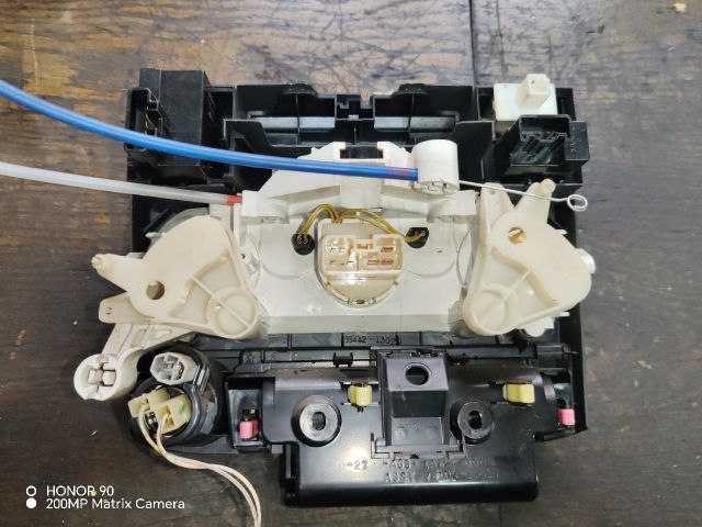 bontott TOYOTA COROLLA VERSO Fűtéskapcsoló (manuális klímás)