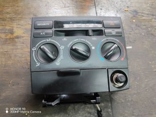 bontott TOYOTA COROLLA VERSO Fűtéskapcsoló (manuális klímás)