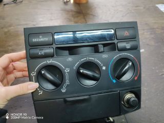 bontott TOYOTA COROLLA VERSO Fűtéskapcsoló (manuális klímás)