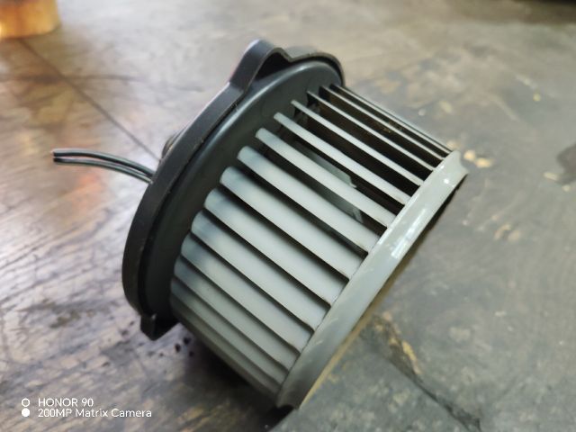 bontott TOYOTA COROLLA VERSO Fűtőmotor (Klímás)