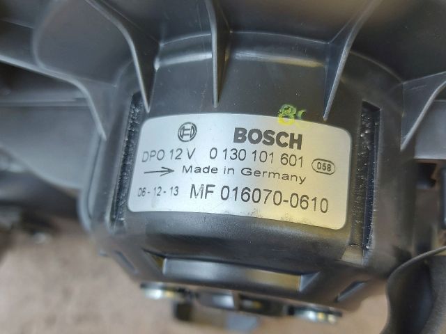 bontott TOYOTA COROLLA VERSO Fűtőmotor (Klímás)