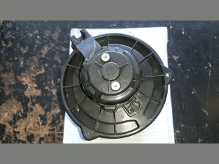 bontott TOYOTA COROLLA VERSO Fűtőmotor (Nem klímás)