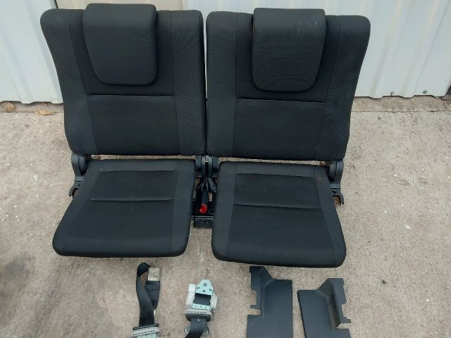 bontott TOYOTA COROLLA VERSO Harmadik sor Ülés Szett