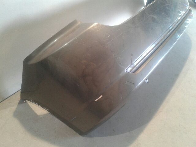 bontott TOYOTA COROLLA VERSO Hátsó Lökhárító (Üresen)