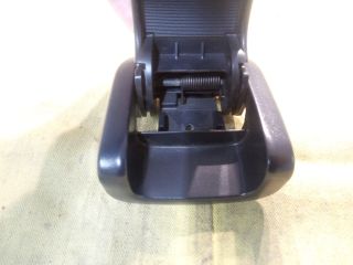 bontott TOYOTA COROLLA VERSO Hátsó Üléstámla Döntő Kar / Gomb