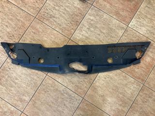 bontott TOYOTA COROLLA VERSO Homlokfal Burkolat