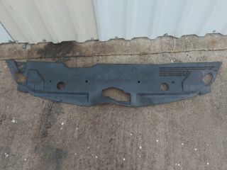 bontott TOYOTA COROLLA VERSO Homlokfal Burkolat