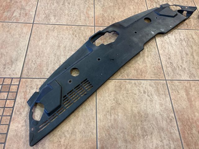 bontott TOYOTA COROLLA VERSO Homlokfal Burkolat