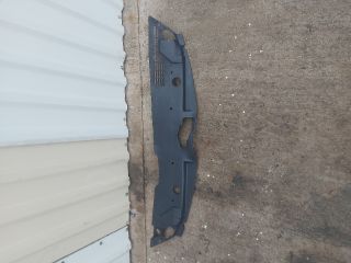 bontott TOYOTA COROLLA VERSO Homlokfal Burkolat