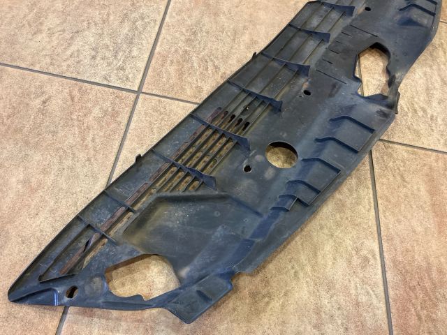 bontott TOYOTA COROLLA VERSO Homlokfal Burkolat