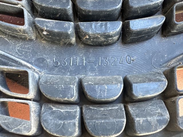 bontott TOYOTA COROLLA VERSO Hűtőrács