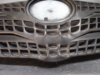 bontott TOYOTA COROLLA VERSO Hűtőrács