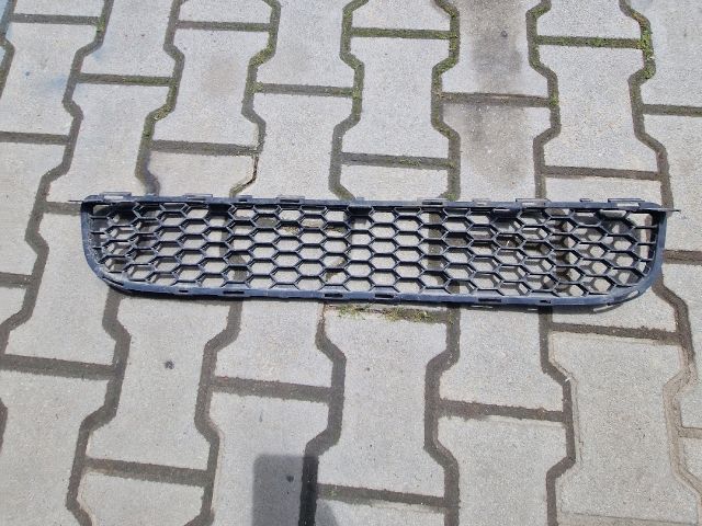 bontott TOYOTA COROLLA VERSO Hűtőrács