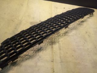 bontott TOYOTA COROLLA VERSO Hűtőrács