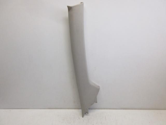 bontott TOYOTA COROLLA VERSO Jobb A Oszlop Burkolat