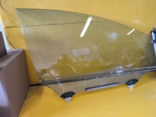 bontott TOYOTA COROLLA VERSO Jobb első Ablak