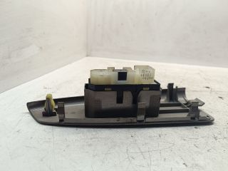 bontott TOYOTA COROLLA VERSO Jobb első Ablakemelő Kapcsoló