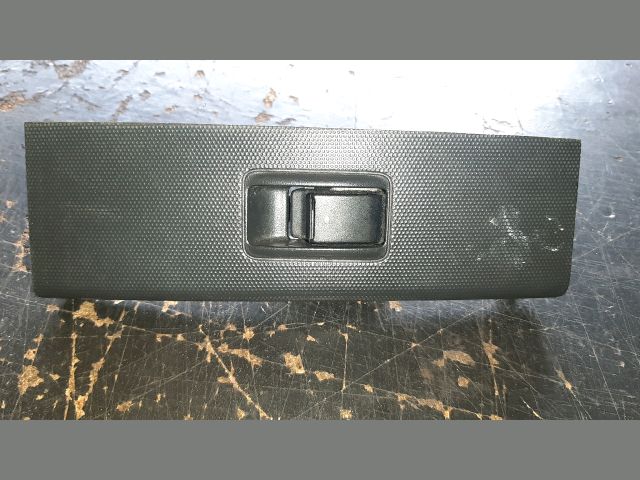 bontott TOYOTA COROLLA VERSO Jobb első Ablakemelő Kapcsoló