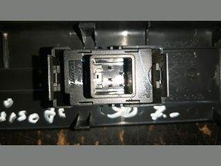 bontott TOYOTA COROLLA VERSO Jobb első Ablakemelő Kapcsoló