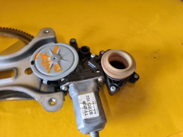 bontott TOYOTA COROLLA VERSO Jobb első Ablakemelő Motor