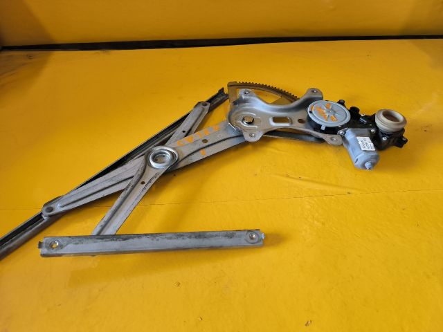 bontott TOYOTA COROLLA VERSO Jobb első Ablakemelő Szerkezet (Elektromos)