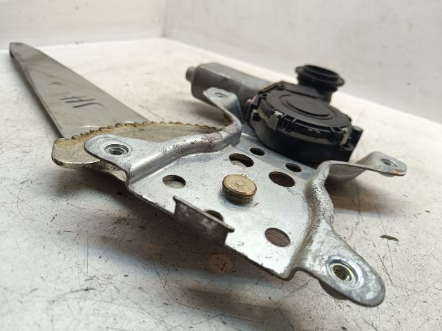 bontott TOYOTA COROLLA VERSO Jobb első Ablakemelő Szerkezet (Elektromos)