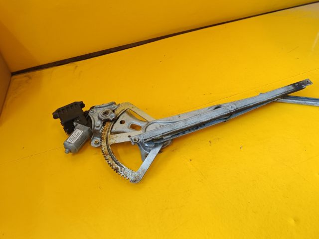 bontott TOYOTA COROLLA VERSO Jobb első Ablakemelő Szerkezet (Elektromos)